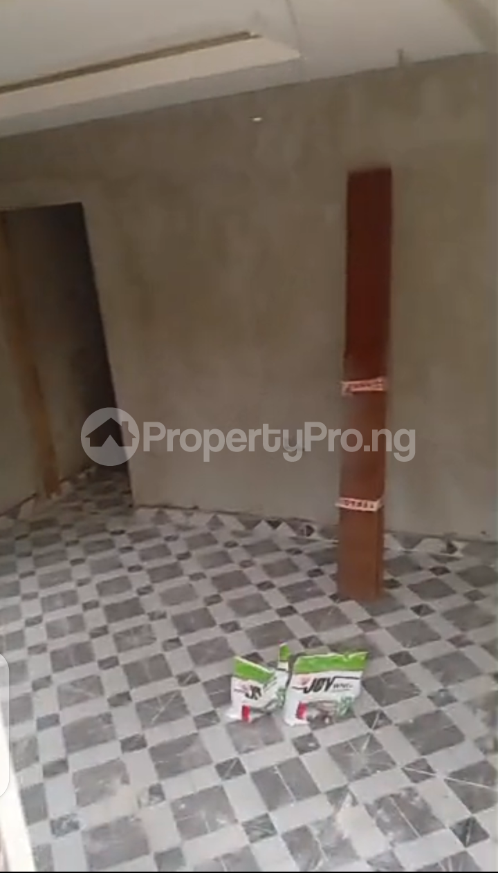 Flat / Apartment for rent Mafoluku Oshodi Lagos - 0