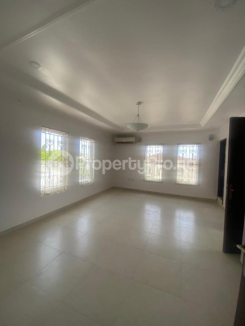 2 bedroom Flat / Apartment for rent Off Admiralty Road Lekki Phase 1 Lekki Lagos