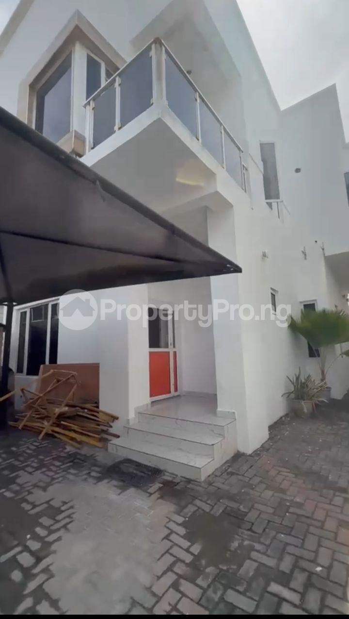 Flat / Apartment for rent Osapa london Lekki Lagos