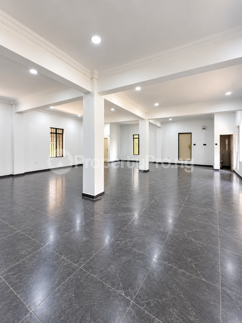 Commercial Property for rent New Market Road ONIRU Victoria Island Lagos
