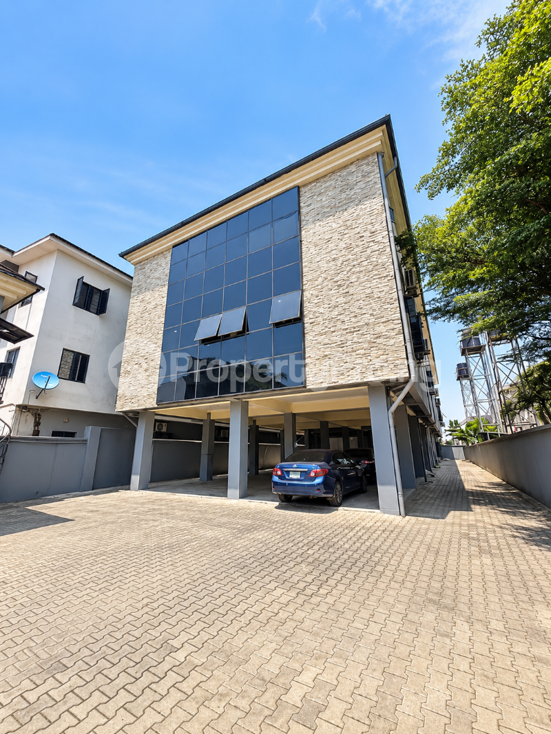 Commercial Property for rent New Market Road ONIRU Victoria Island Lagos