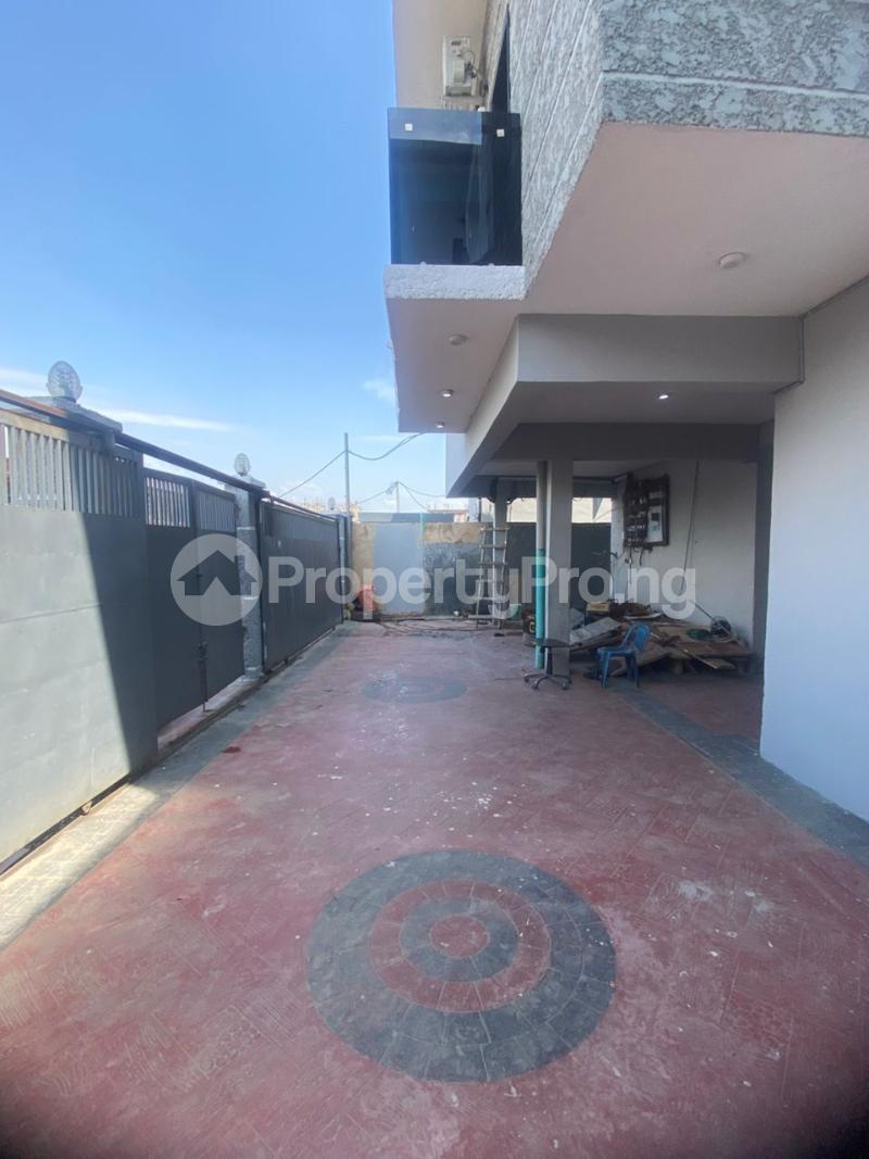 1 bedroom Flat / Apartment for rent Chemist Akoka Yaba Lagos