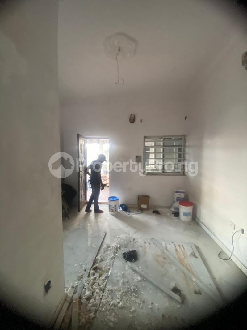 1 bedroom Flat / Apartment for rent Chemist Akoka Yaba Lagos - 2