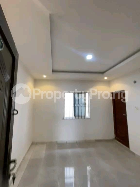 Flat / Apartment for rent Off Bajulaye Road Shomolu Lagos