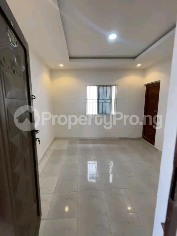 Flat / Apartment for rent Off Bajulaye Road Shomolu Lagos