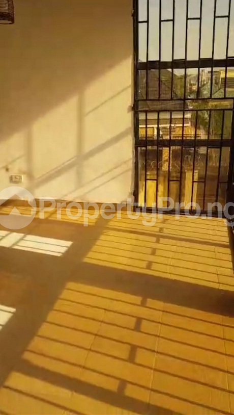 1 bedroom Flat / Apartment for rent  Soluyi Gbagada Lagos