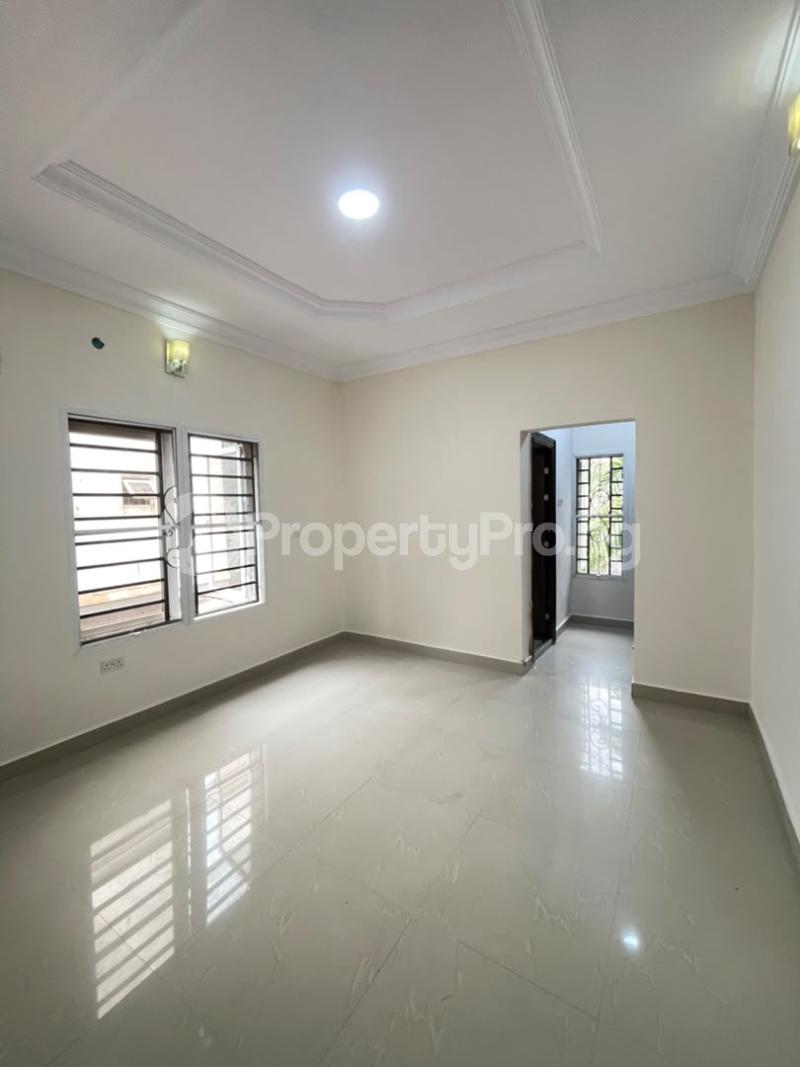 Flat / Apartment for rent Spg Ologolo Lekki Lagos