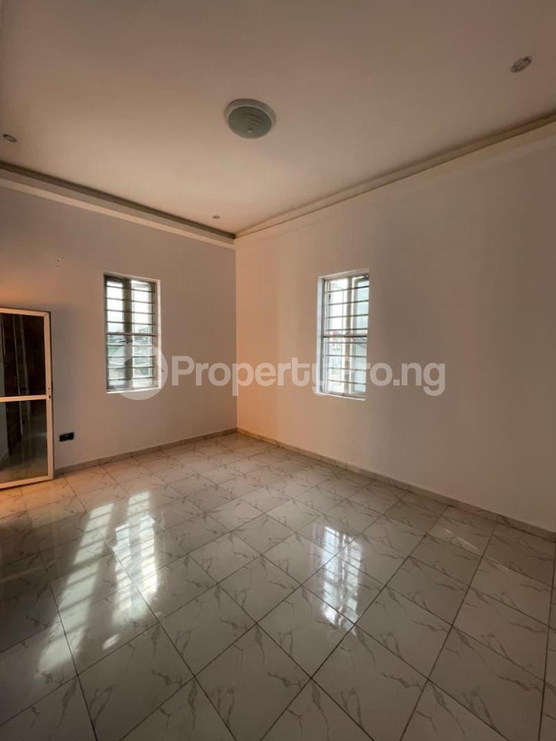 1 bedroom Flat / Apartment for rent Kazeem Abogun Street, Off Alpha Beach Road, Eti Osa, Lekki. Alpha Beach Road Lekki Lagos