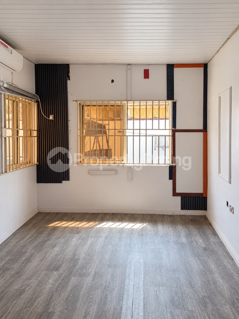 1 bedroom Flat / Apartment for rent Admiralty Road Lekki Lagos