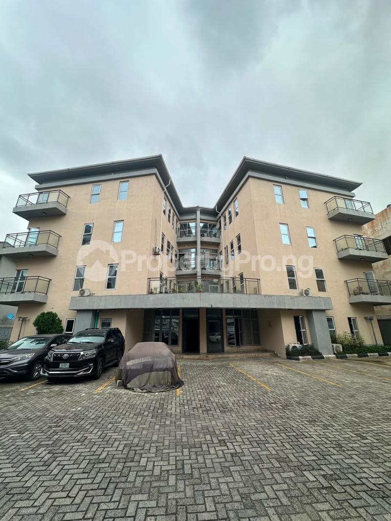 3 bedroom Flat / Apartment for rent ONIRU Victoria Island Lagos