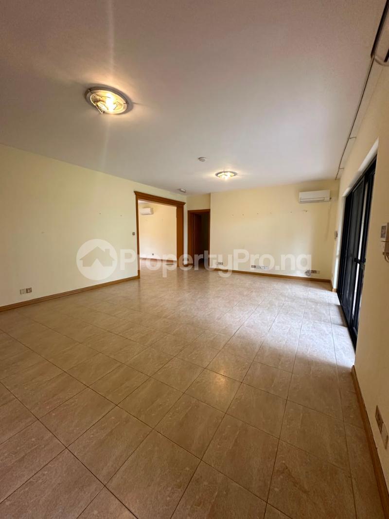 4 bedroom Flat / Apartment for rent Banana Island Ikoyi Lagos