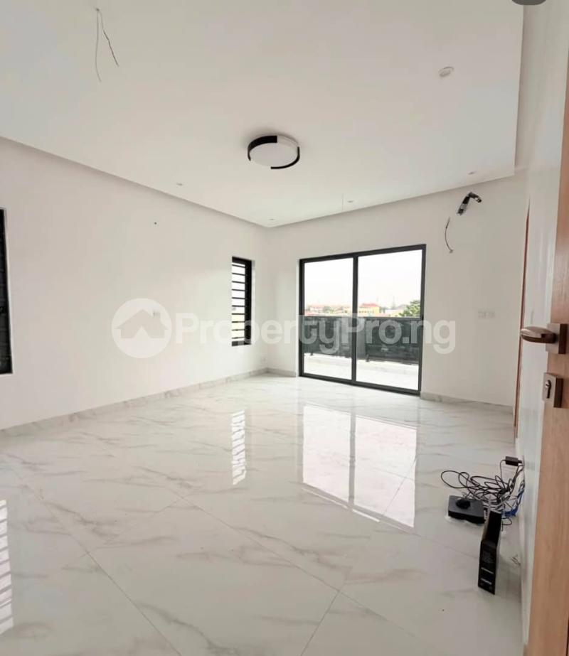 4 bedroom House for sale Omole phase 1 Ojodu Lagos