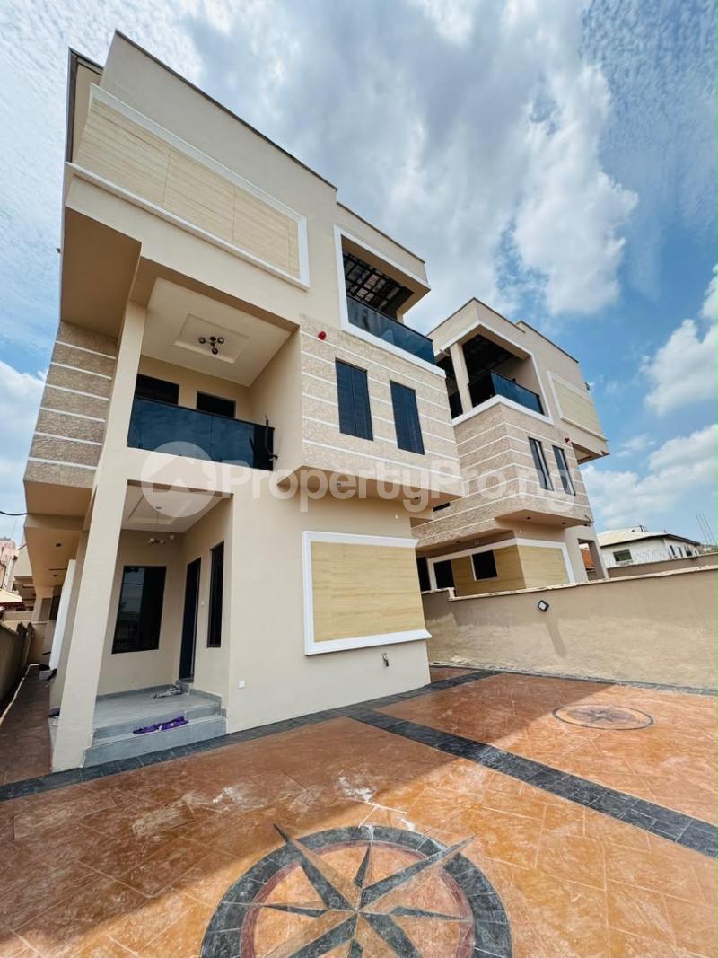 5 bedroom House for sale Omole phase 1 Ojodu Lagos