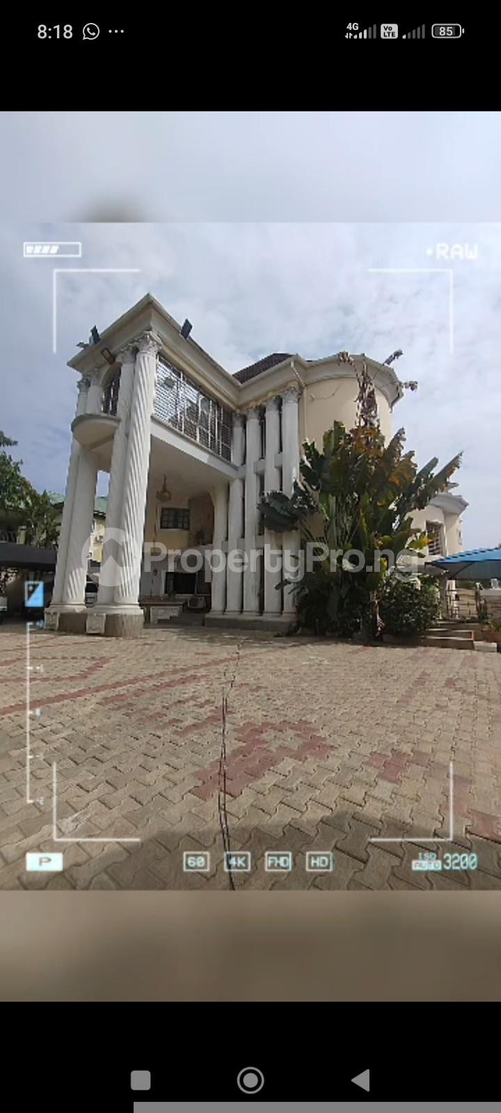 10 bedroom House for rent Utako Abuja