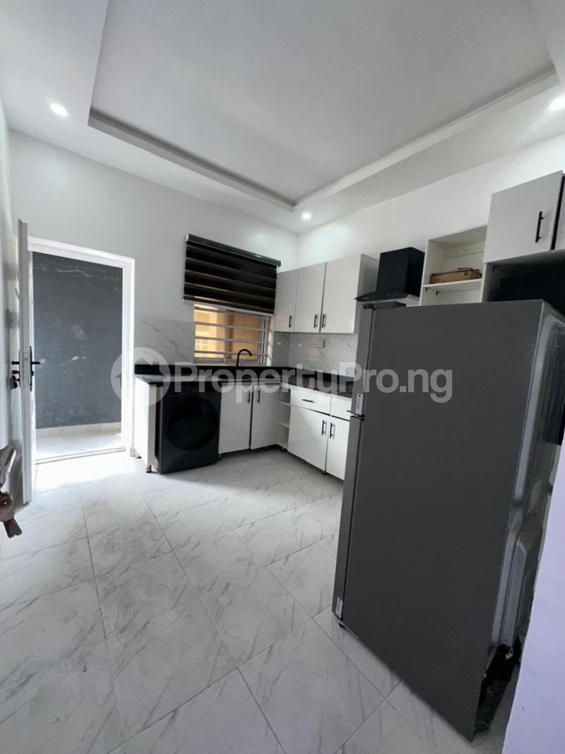 2 bedroom House for rent Good Secured Estate Ologolo Lekki Lagos