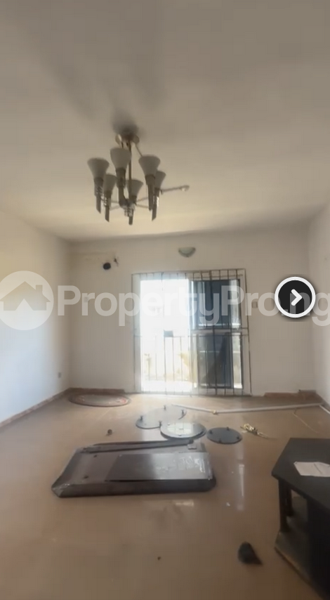 3 bedroom House for rent Irone Avenue Aguda Surulere Lagos