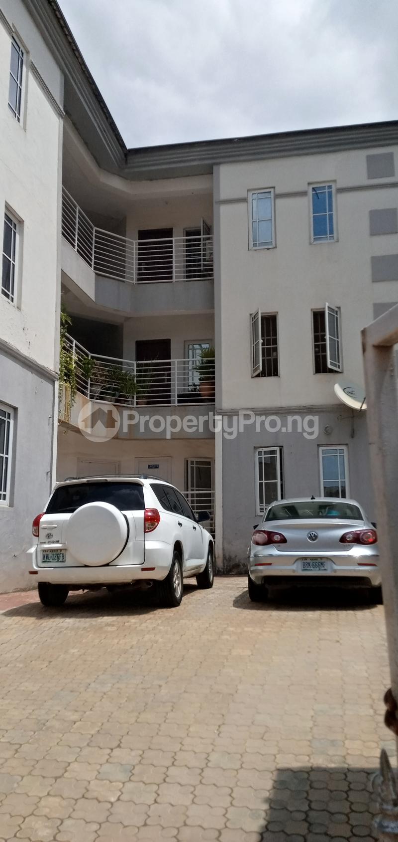 3 bedroom House for rent Close American International School Durumi Abuja
