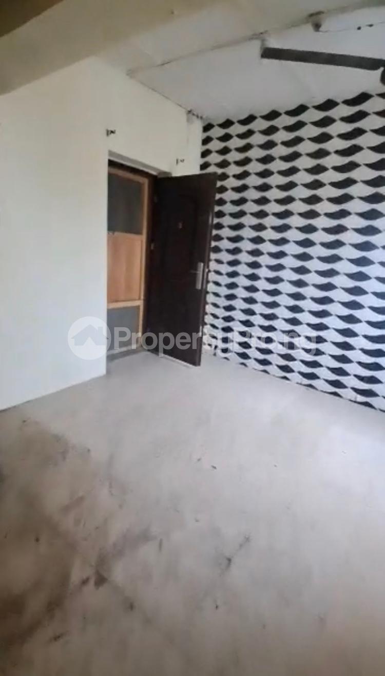 Flat / Apartment for rent Pedro Alafia Busstop Palmgrove Shomolu Lagos
