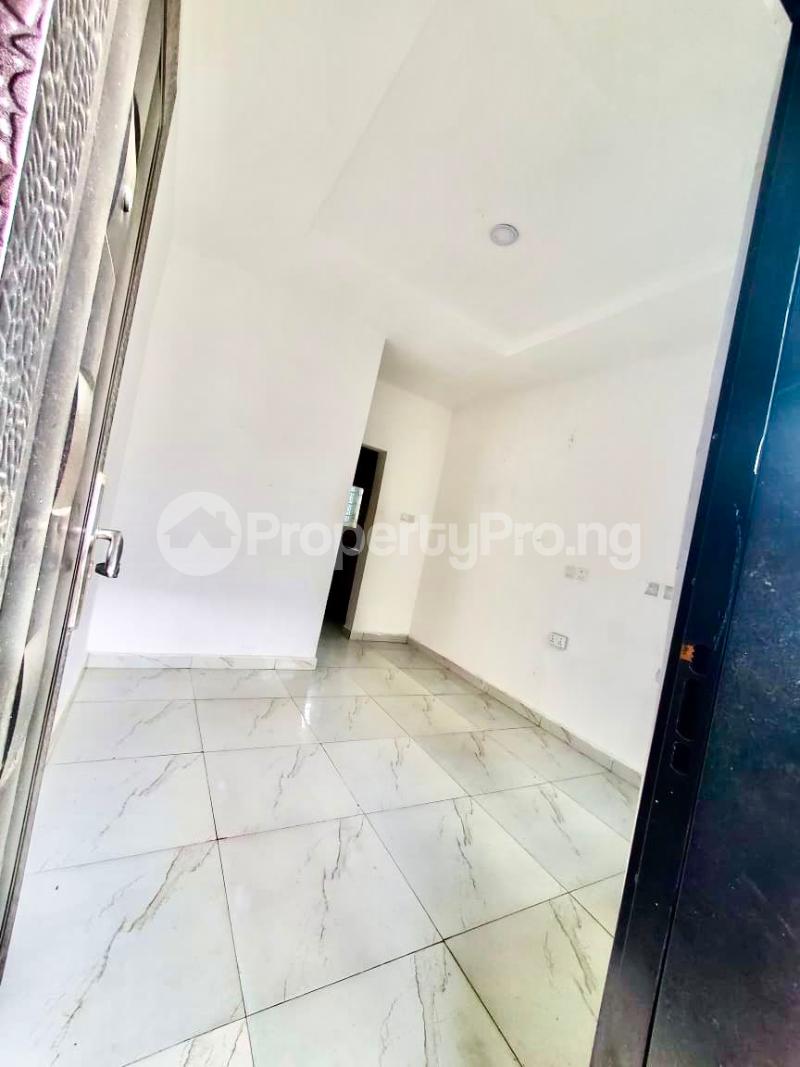 Flat / Apartment for rent Uba Awoyaya Ajah Lagos