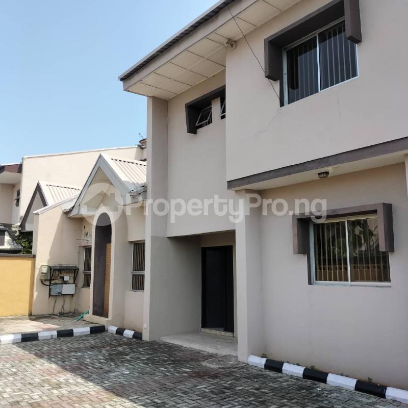 4 bedroom House for rent Femi Okunu Estate Jakande Lekki Lagos