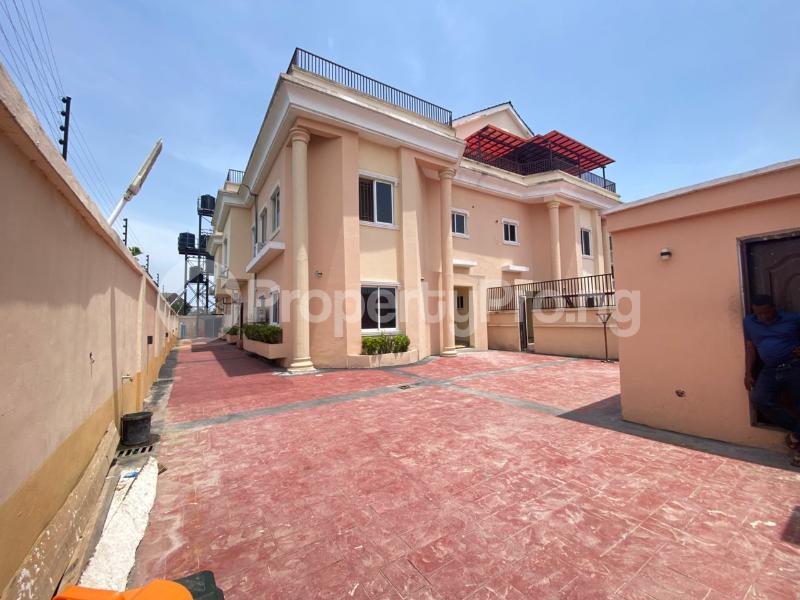 5 bedroom House for rent Estate Abraham adesanya estate Ajah Lagos