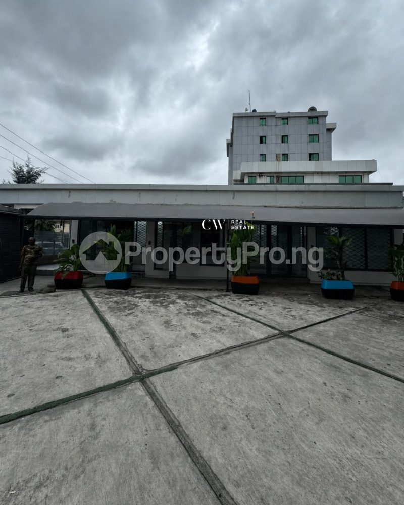 Commercial Property for rent Lekki Phase 1 Lekki Lagos