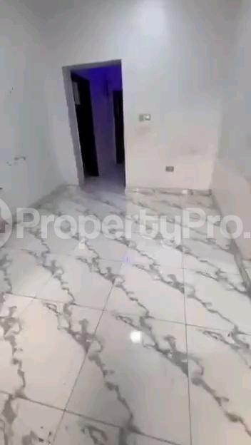 2 bedroom House for rent Newgarage Bariga Road, Bariga Bariga Shomolu Lagos