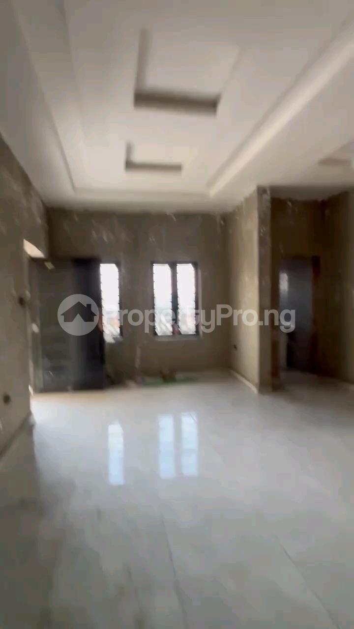 2 bedroom House for rent Off Pedro Road, Ladi Lak, Lagos Shomolu Shomolu Lagos