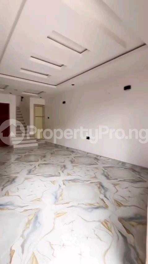 2 bedroom Flat / Apartment for rent Off Pedro Road, Shomolu, Lagos Shomolu Shomolu Lagos