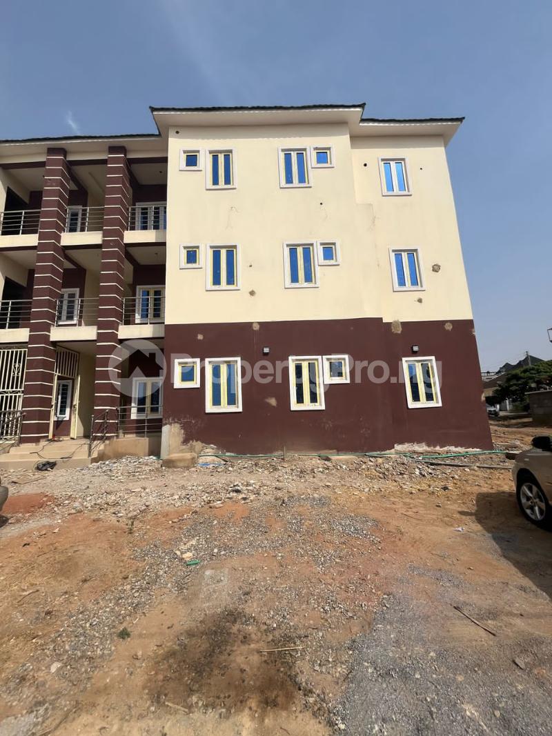 2 bedroom House for sale Galadinmawa Abuja