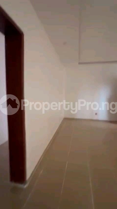 2 bedroom House for rent Off Pedro Road, Shomolu, Lagos Shomolu Lagos