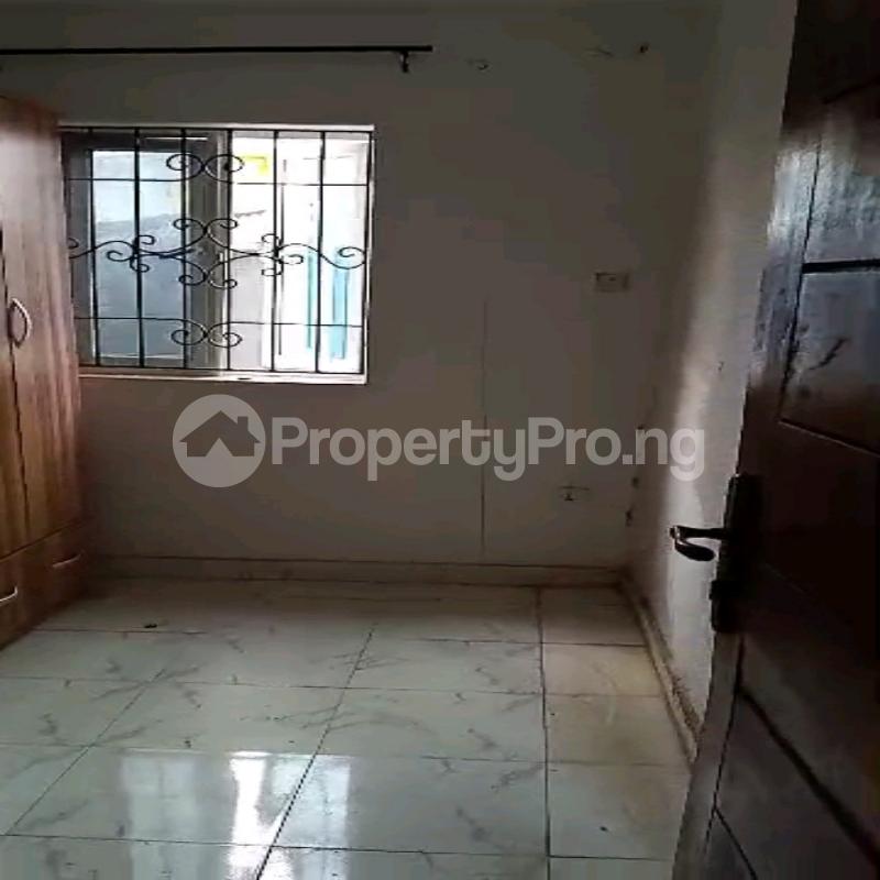 2 bedroom House for rent Sholuyi Soluyi Gbagada Lagos