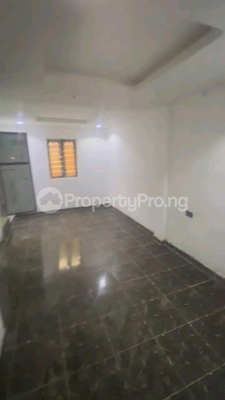 2 bedroom House for rent Old Yaba Road, Adekunle Yaba Adekunle Yaba Lagos