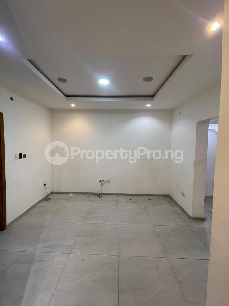 2 bedroom Flat / Apartment for rent Ologolo Lekki Lagos