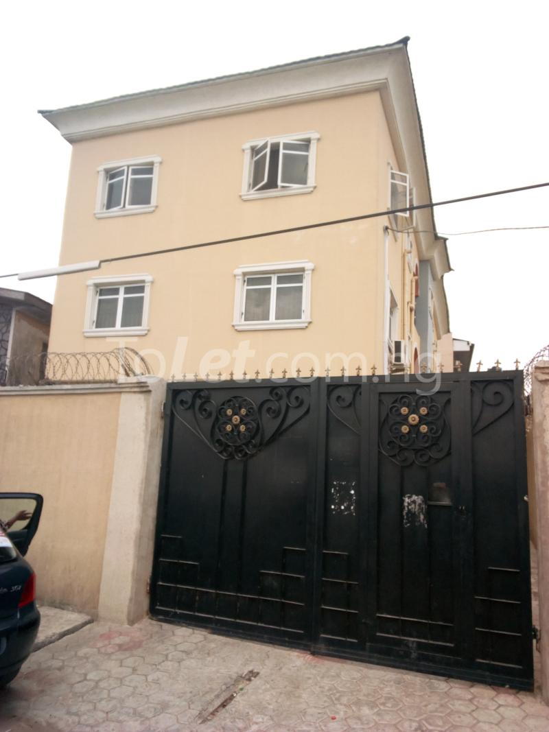 2 bedroom Flat / Apartment for rent Fola Foro Fola Agoro Yaba Lagos