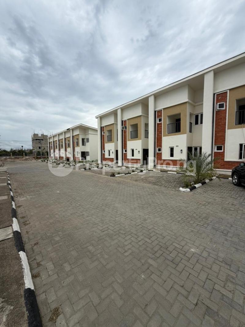 2 bedroom House for rent Abraham Adesanya Estate Ajah Abraham adesanya estate Ajah Lagos