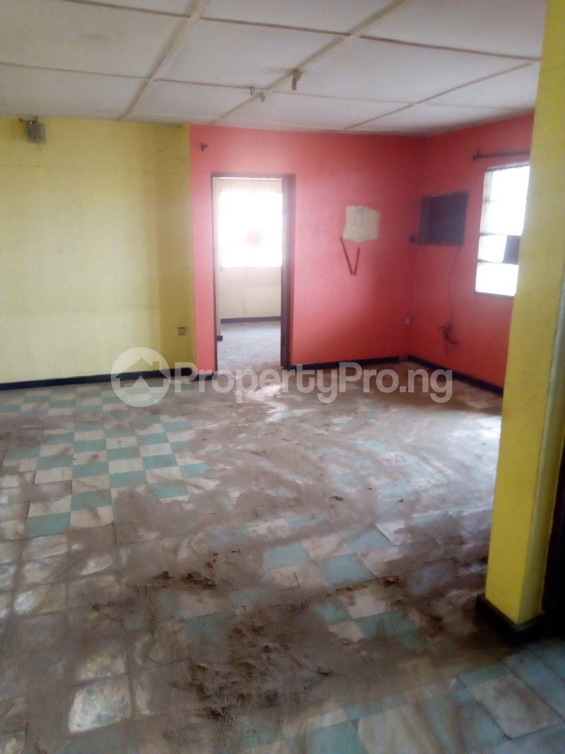 3 bedroom House for rent Papa,iyana Oworo Oworonshoki Gbagada Lagos