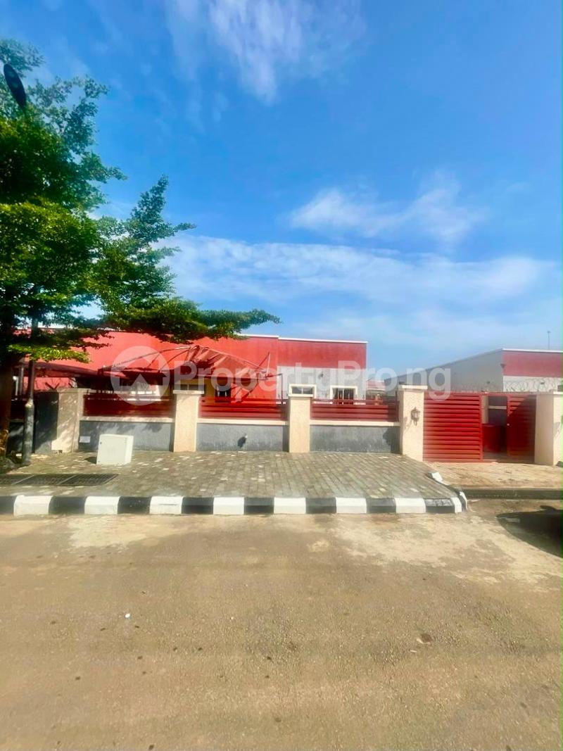 3 bedroom House for rent Inside A Well Secured Estate Along Sunnyvale Expressway Galadimawa Abuja