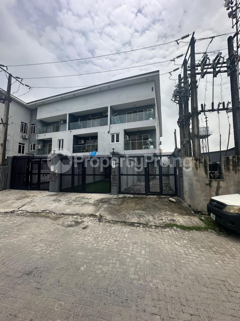 3 bedroom House for rent Adjacent Stillwater Gardens Estate Lekki Right Ikate Lekki Lagos
