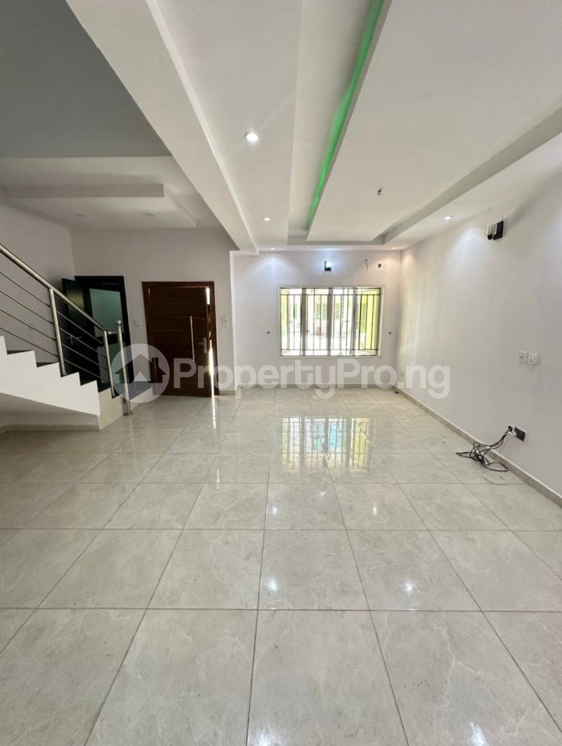 2 bedroom House for rent Ikate Lekki Lagos