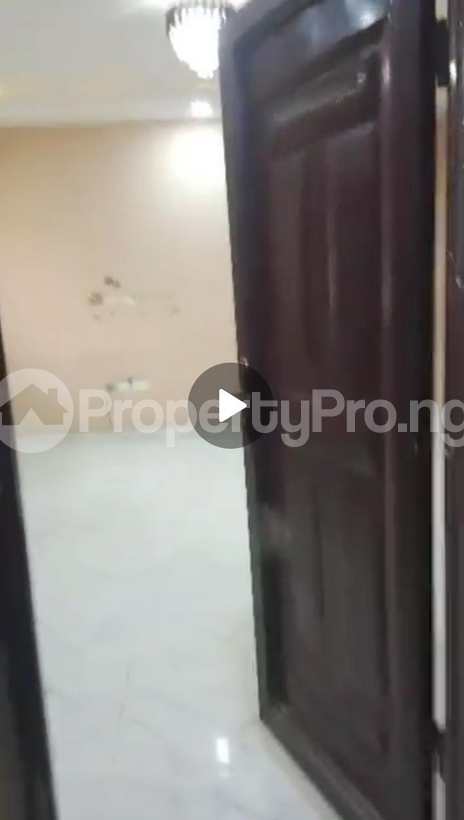 3 bedroom Flat / Apartment for rent Onipanu Shomolu Lagos