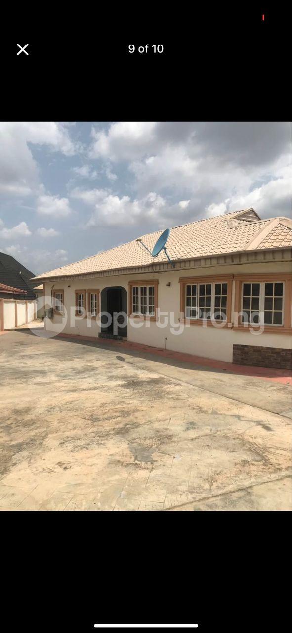 3 bedroom Flat / Apartment for sale Elewuro Akobo Ibadan Oyo