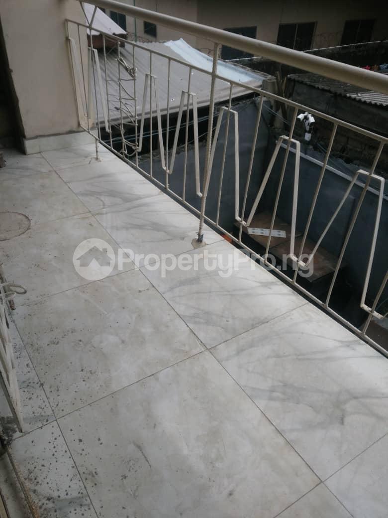 3 bedroom Flat / Apartment for rent Soji Oshodi Str, Pedro Gbagada Lagos