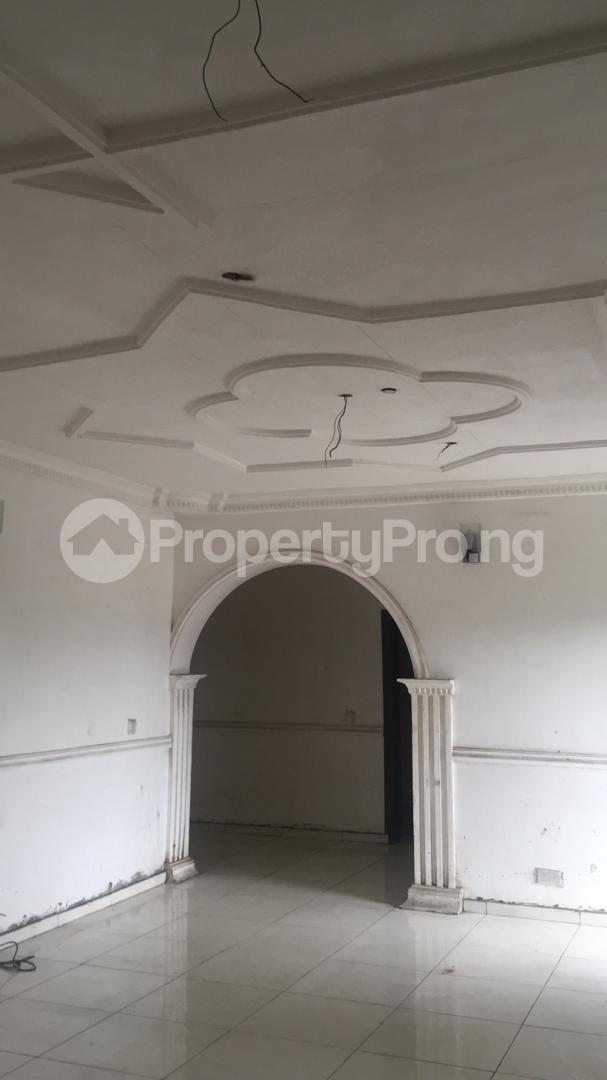 3 bedroom Flat / Apartment for rent New Iponri Estate Surulere Lagos