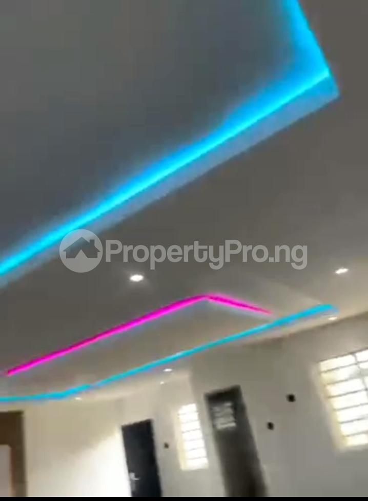 3 bedroom Flat / Apartment for rent Baale Animashaun Road, Akera , Alakuko Alagbado Abule Egba Lagos