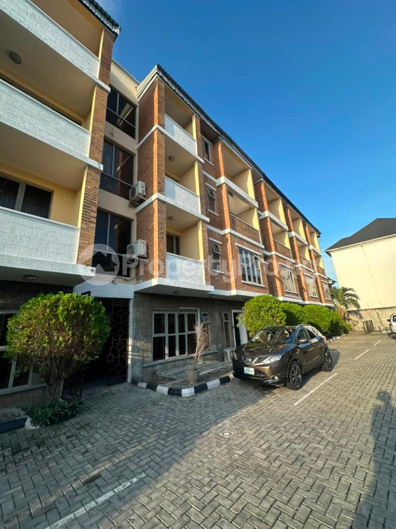 3 bedroom Flat / Apartment for rent Platinum Way Ikate Lekki Lagos