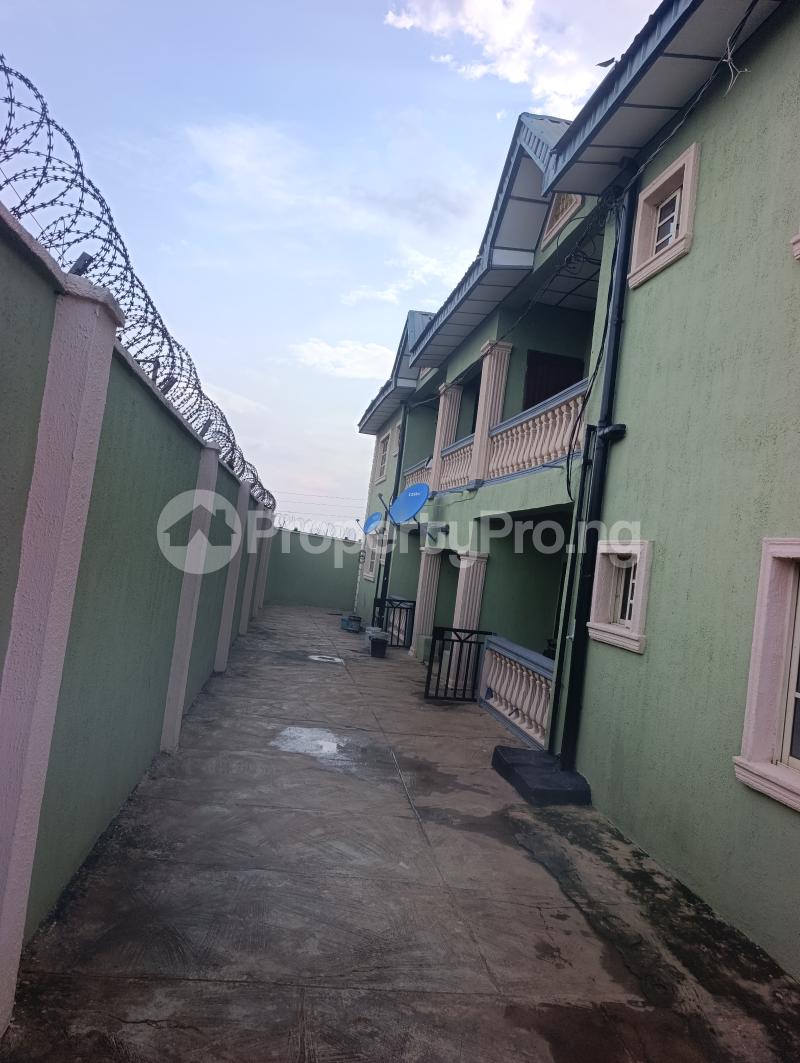 3 bedroom House for rent Olaogu, Along Gbagi, Old Ife Road. Agodi Ibadan Oyo