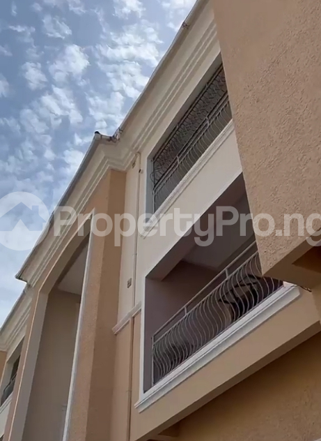 3 bedroom Flat / Apartment for rent Guzape Abuja