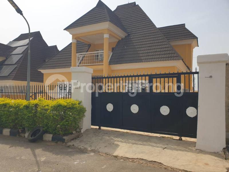 3 bedroom House for rent Along Von Garden Estate Road Lugbe Abuja