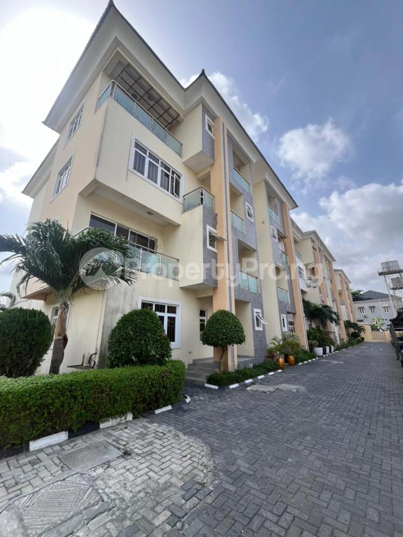3 bedroom House for rent Dideolu Estate, Victoria Island Lagos